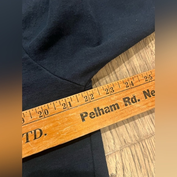 Vintage 90's Tweety Bird Sweatshirt Looney Tunes Six Flags Medium EUC - Picture 5 of 6